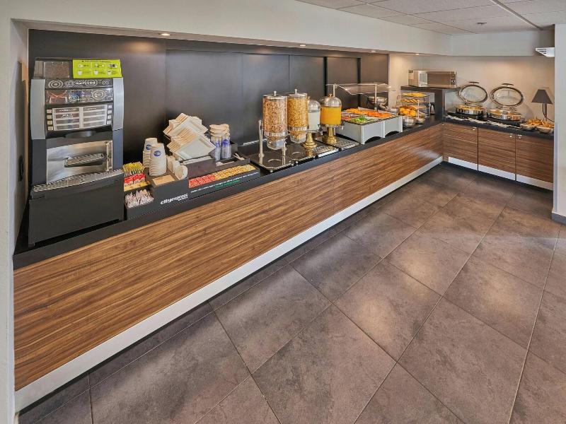 City Express by Marriott Monterrey Norte image