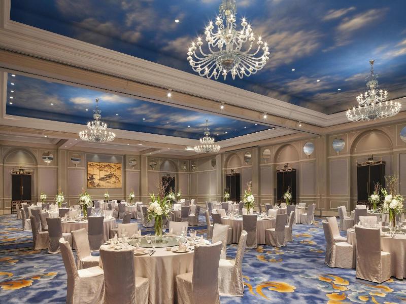 The Azure Qiantang,a Luxury Collection Hotel image