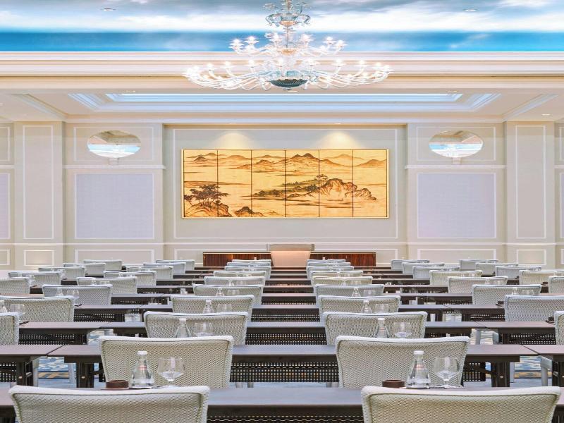 The Azure Qiantang,a Luxury Collection Hotel image