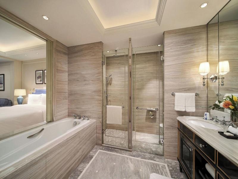 The Azure Qiantang,a Luxury Collection Hotel image