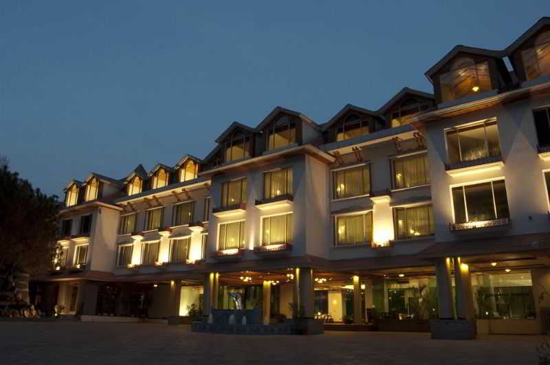 Citrus Manali Resorts