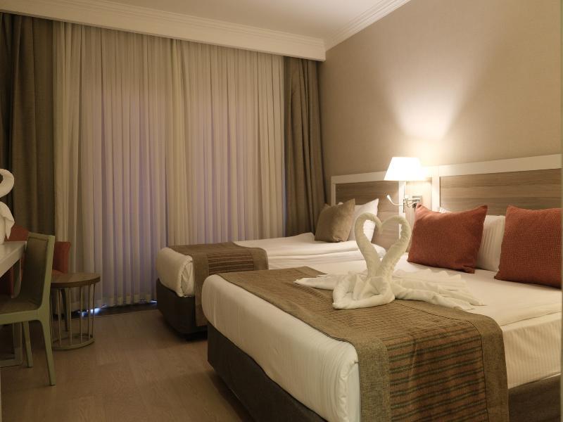 Port River Hotel & Spa image