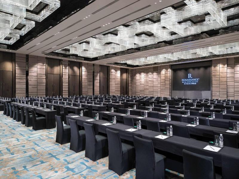Renaissance Beijing Wangfujing Hotel image