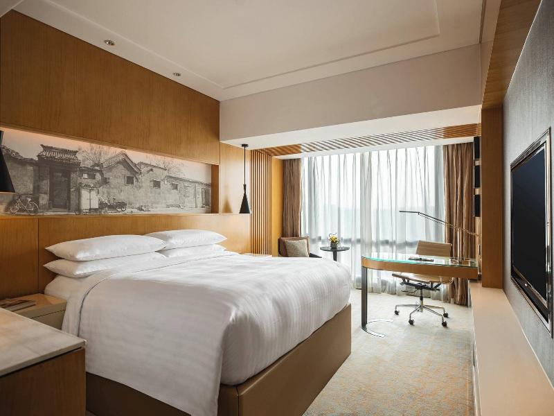 Renaissance Beijing Wangfujing Hotel image