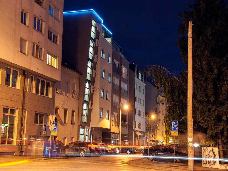 Hostel Moving image