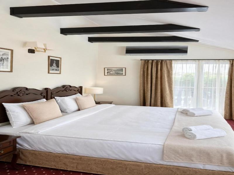 Hotel Classic Inn image