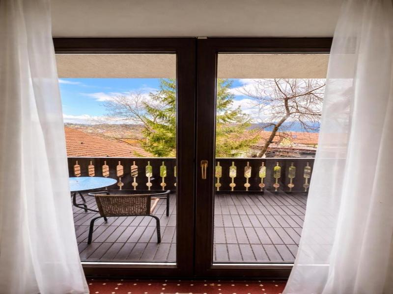Hotel Classic Inn image