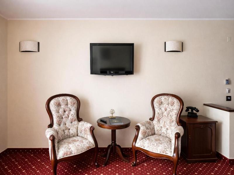 Hotel Classic Inn image