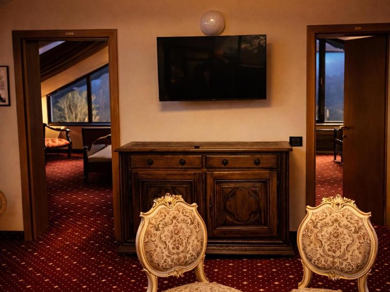 Hotel Classic Inn image