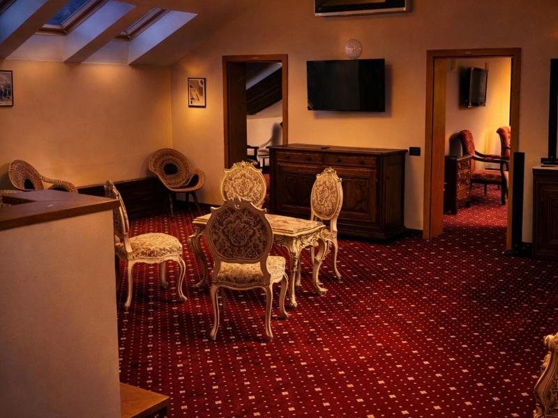 Hotel Classic Inn image
