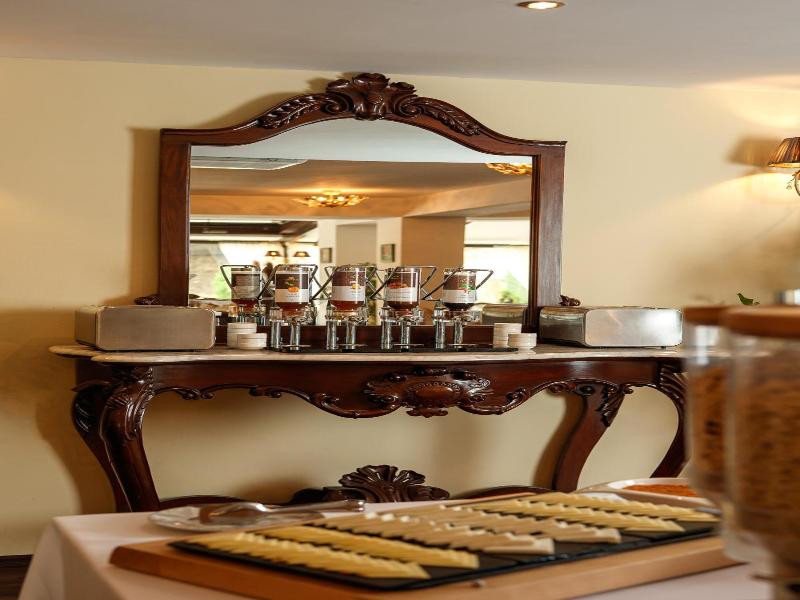 Hotel Classic Inn image