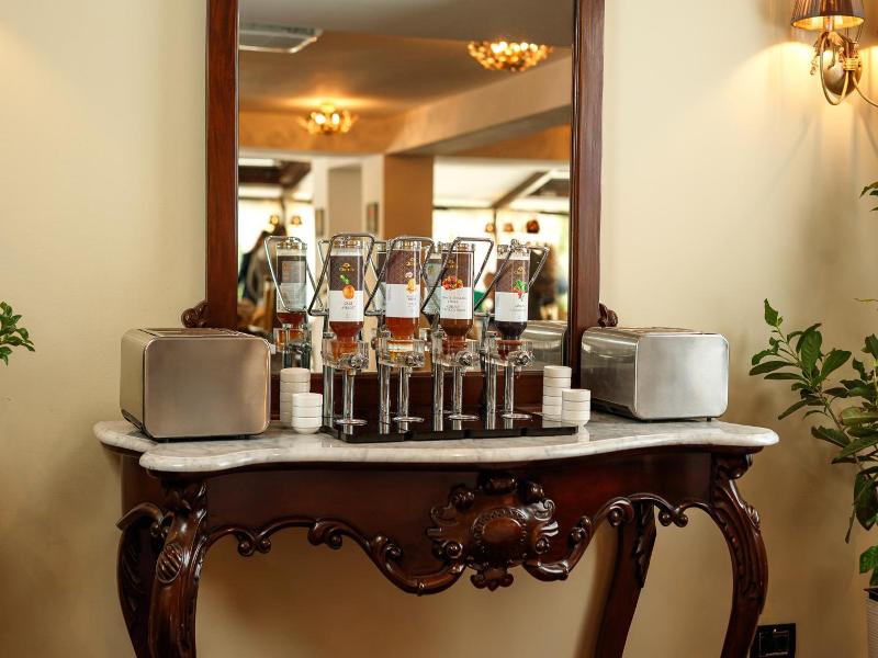 Hotel Classic Inn image