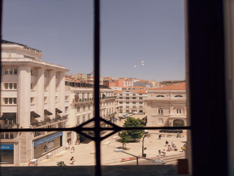 Lisbon Destionation Hostel image