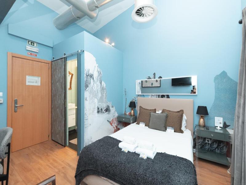 Lisbon Destionation Hostel image