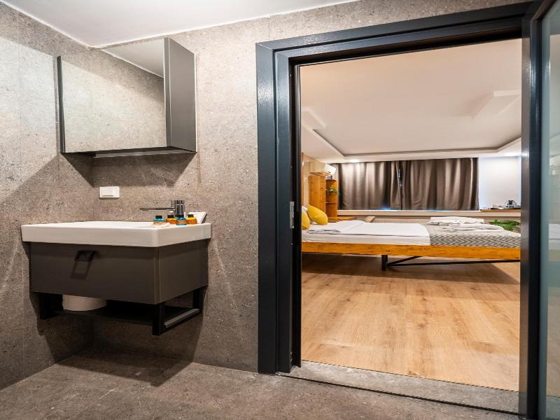 Sayeban Gold Hotel image