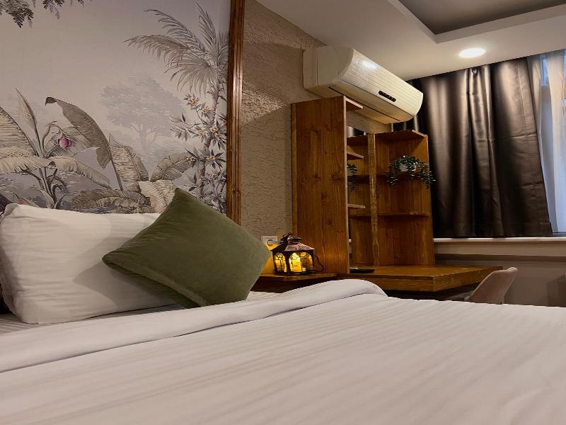 Sayeban Gold Hotel image