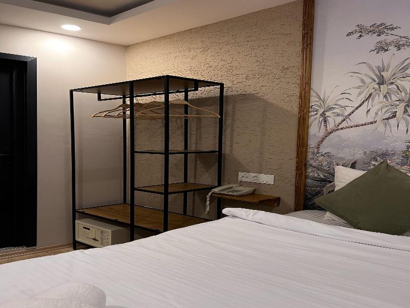 Sayeban Gold Hotel image
