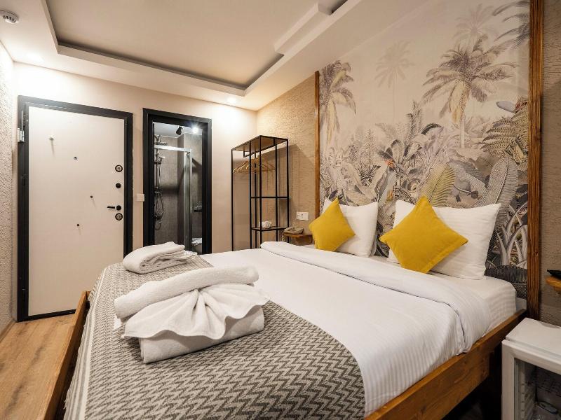 Sayeban Gold Hotel image