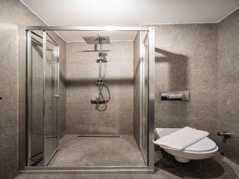 Sayeban Gold Hotel image