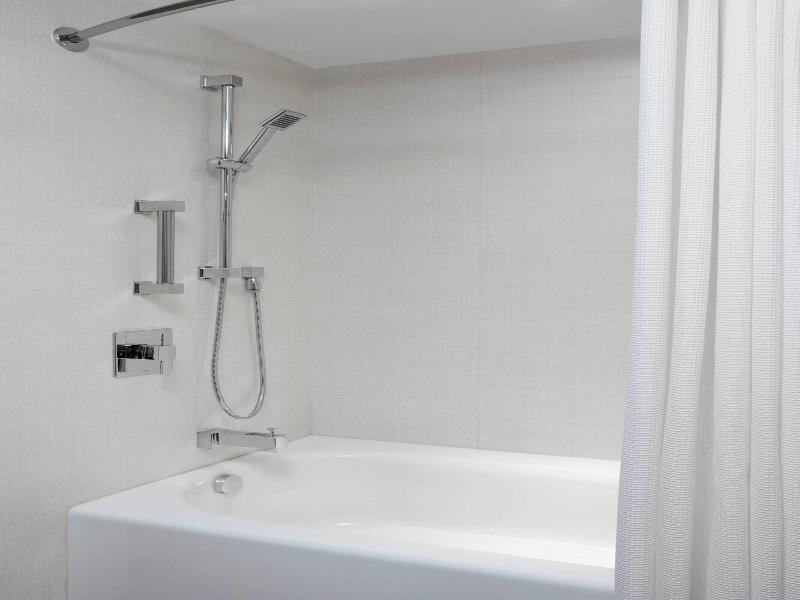 Delta Hotels Toronto image