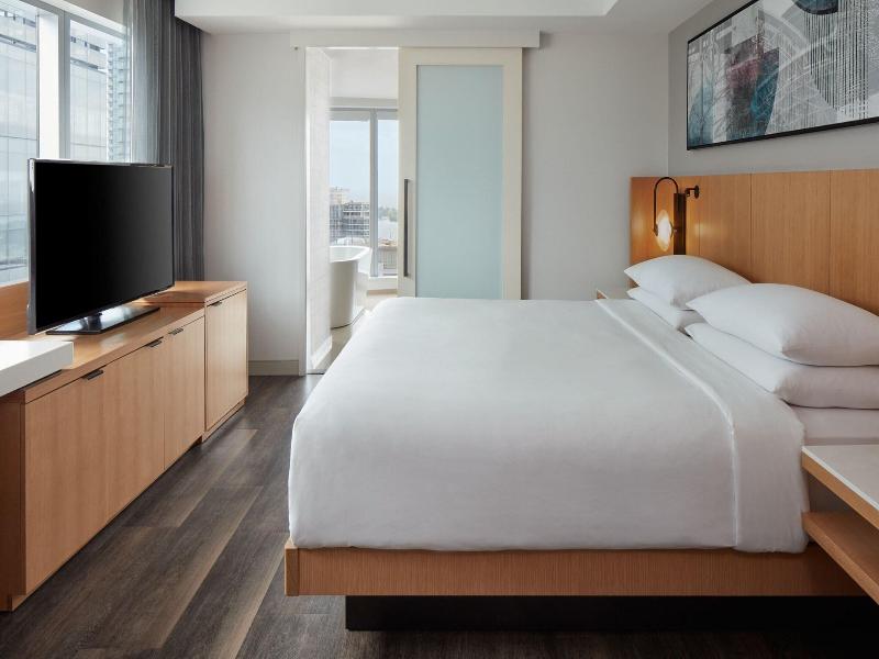 Delta Hotels Toronto image