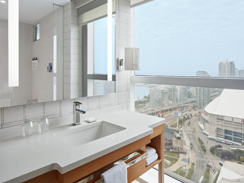 Delta Hotels Toronto image