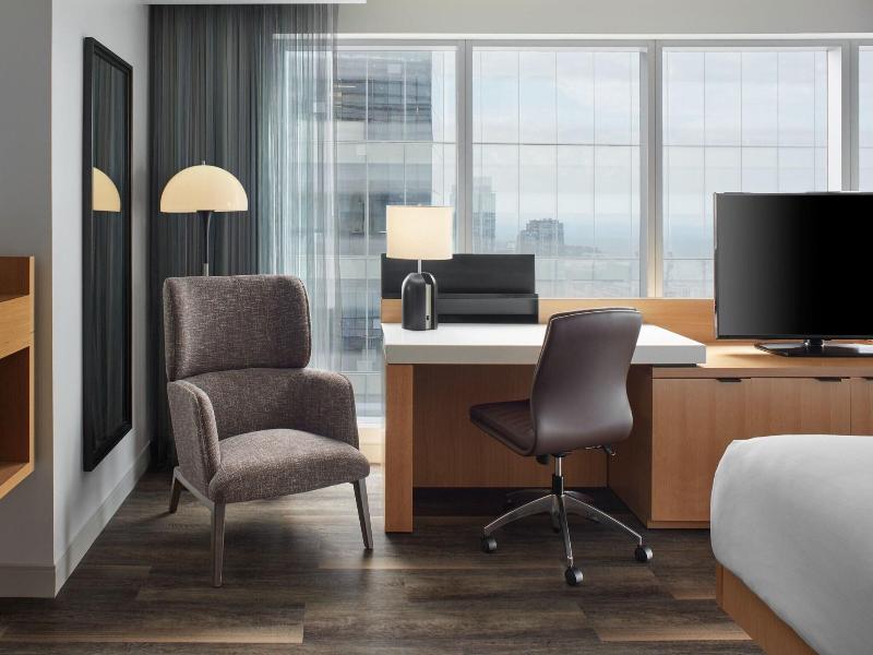 Delta Hotels Toronto image