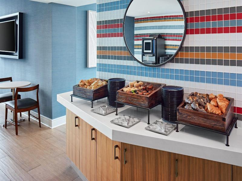 Delta Hotels Toronto image