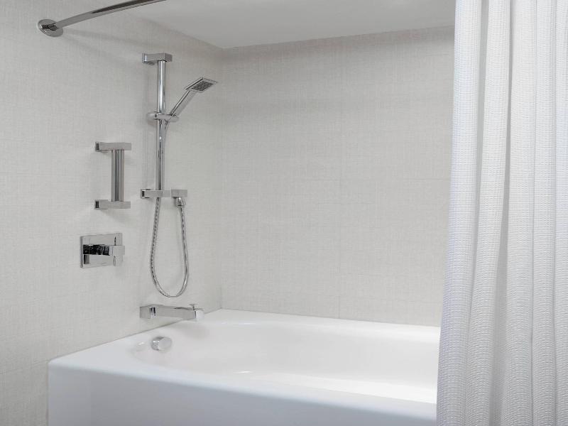 Delta Hotels Toronto image