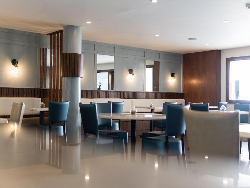 Cara Suites Hotel and Conference Centre
