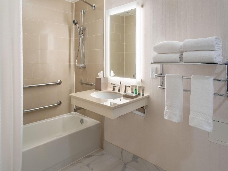 The Westin Atlanta Airport image