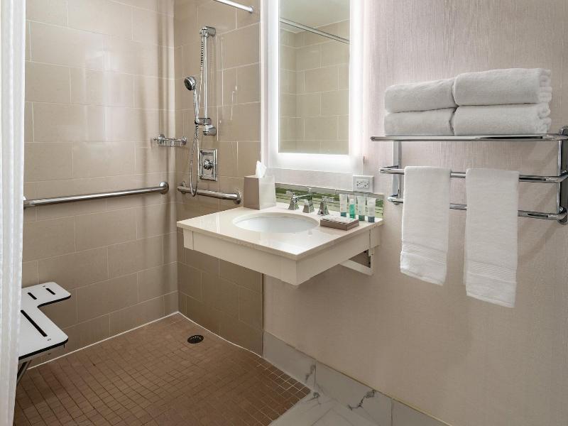 The Westin Atlanta Airport image