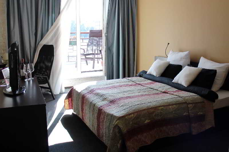 October Riverside Inn — main photo