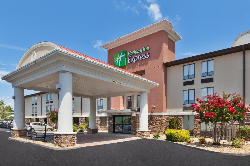 Holiday Inn Express Waldorf, an IHG hotel image