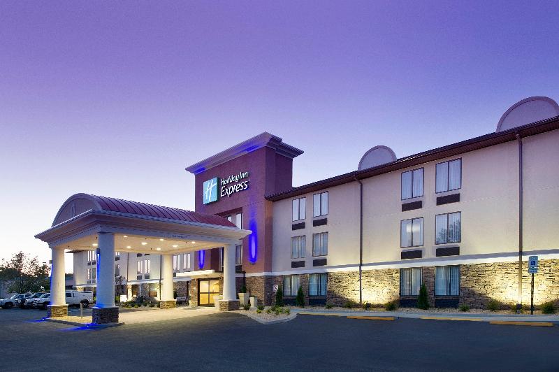 Holiday Inn Express Waldorf, an IHG hotel image
