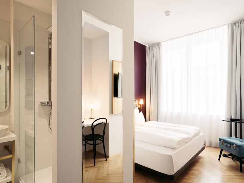 Hotel Schani Salon image