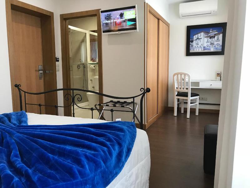 Welcome In - Suites & Hostel image