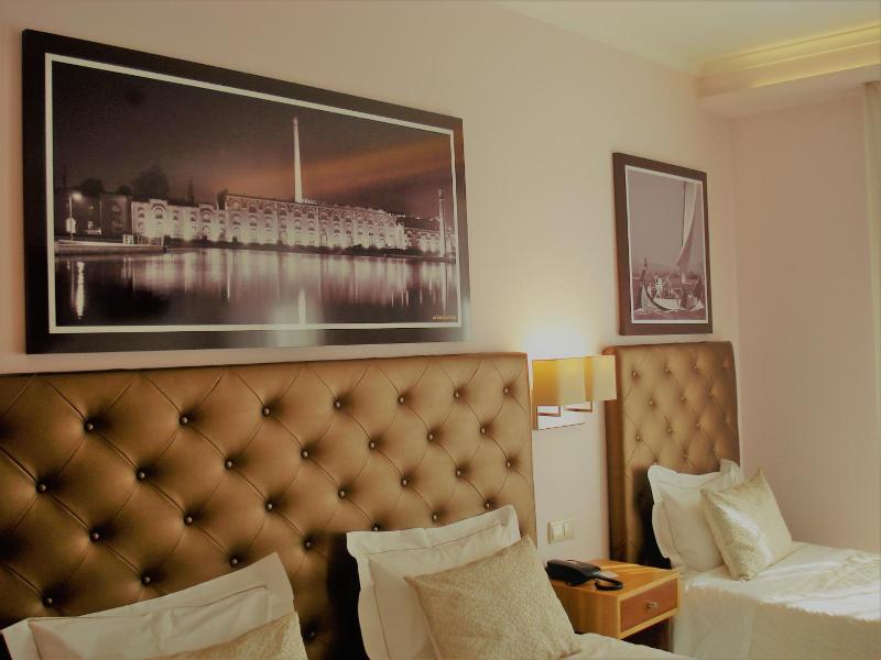 Welcome In - Suites & Hostel image