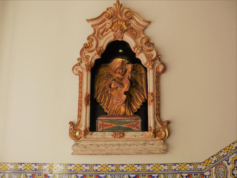 Welcome In - Suites & Hostel image