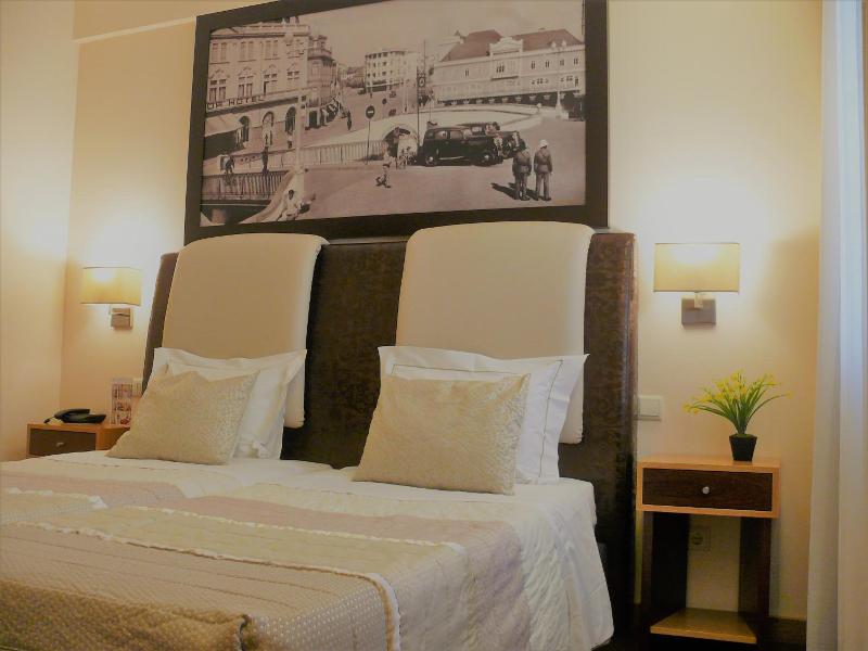 Welcome In - Suites & Hostel image