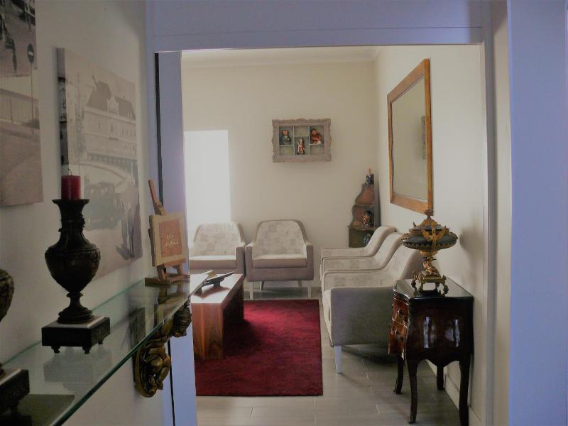 Welcome In - Suites & Hostel — exterior view