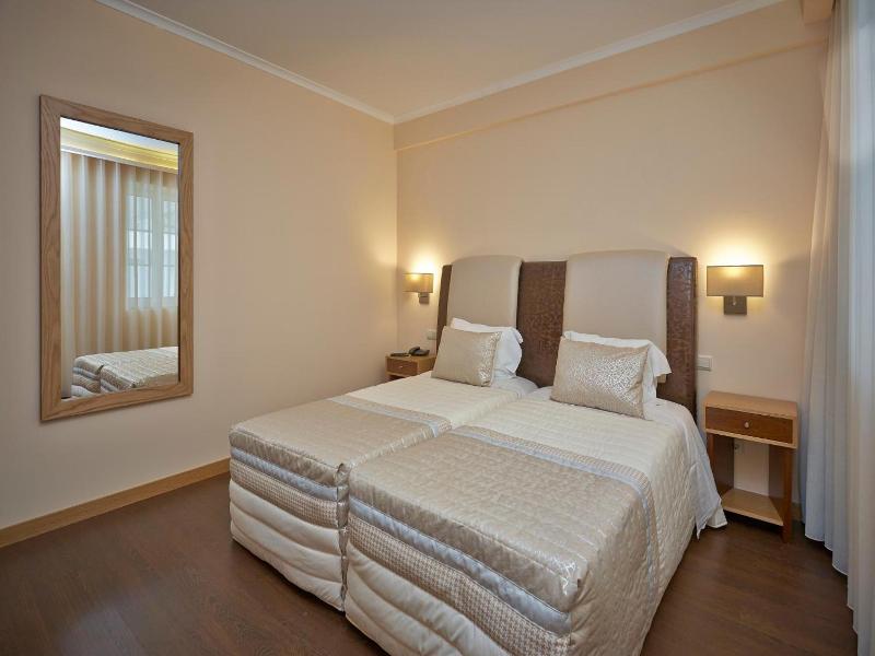 Welcome In - Suites & Hostel image