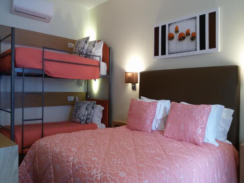 Welcome In - Suites & Hostel image