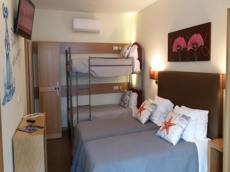 Welcome In - Suites & Hostel image