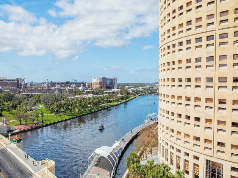 Aloft Tampa Downtown image