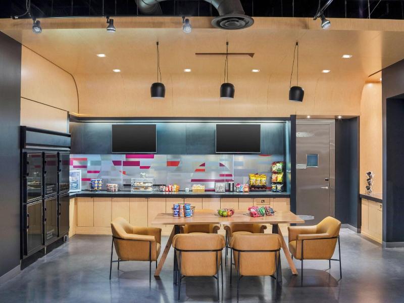Aloft Tampa Downtown image