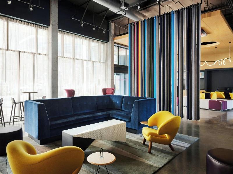 Aloft Atlanta Downtown image