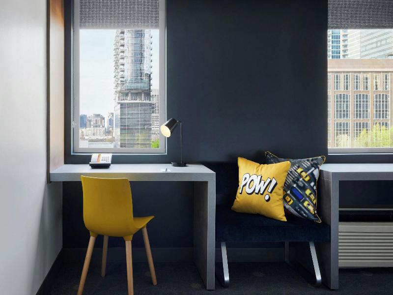 Aloft Atlanta Downtown image