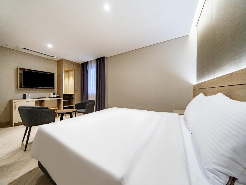 Hotel Foret The Spa image