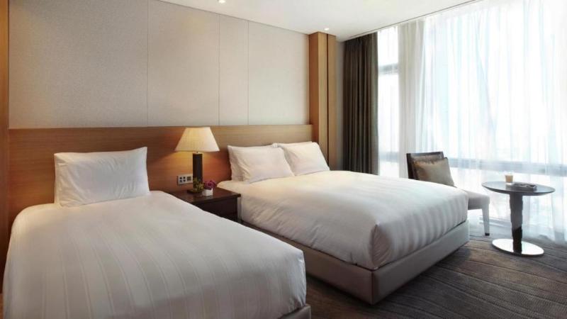 Lotte City Hotel Jeju image